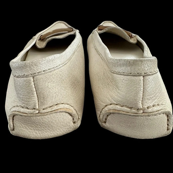Prada Milan Italy Women’s 39 Cream Leather driving Shoes Loafers Logo Designer - Picture 3 of 11